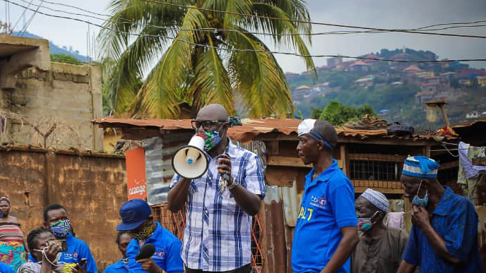 SALT volunteers help distribute essential needs in Sierra Leone